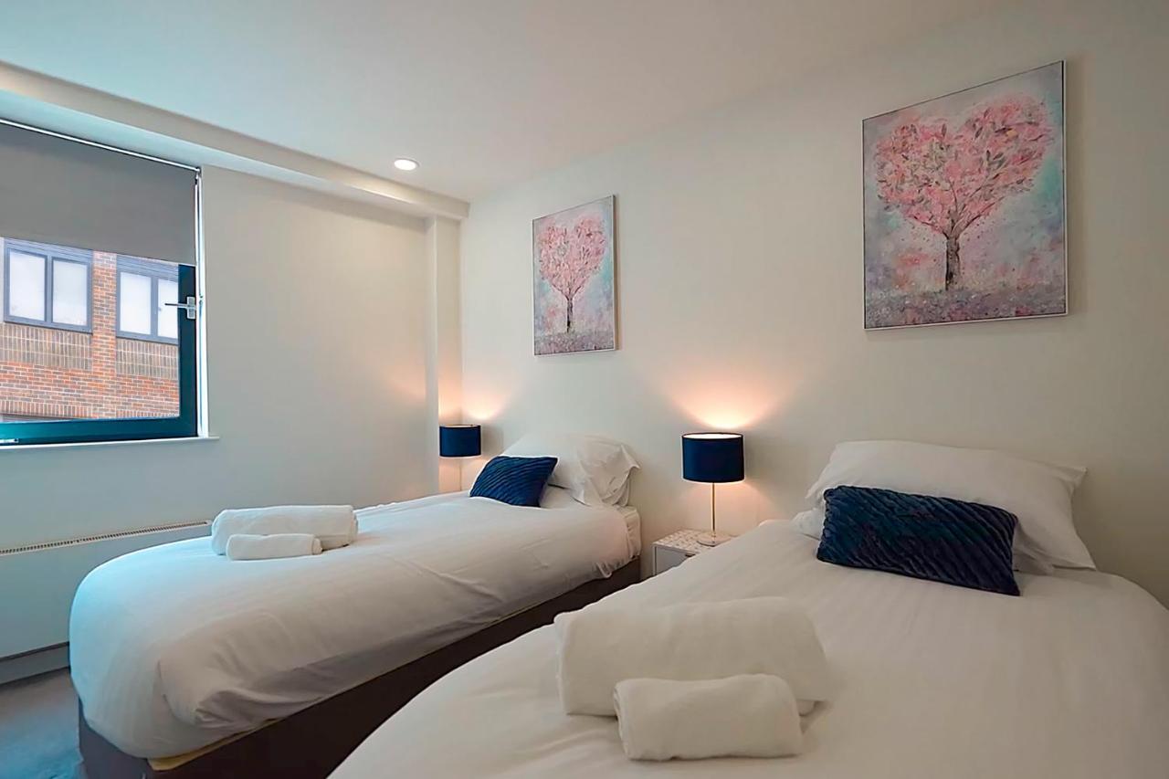 Luxury One Bedroom Serviced Apartment In The Heart Of Bedford Exterior foto
